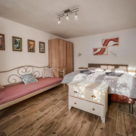 Ping Pong In Heart Of Liptov بيت للعطل